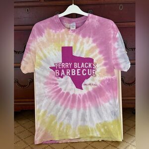 Terry Black's Barbeque Dallas, Texas tie dye short sleeve T-shirt NWOT L